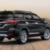 2 Toyota Fortuner