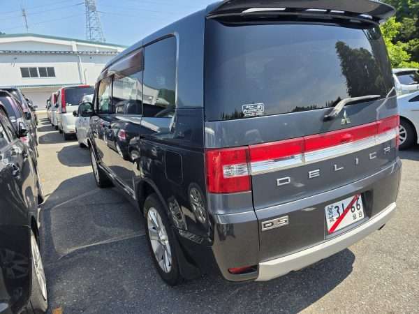 MITSUBISHI DELICA D:5, G Package