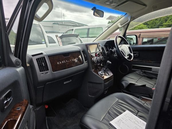 MITSUBISHI DELICA D:5, CHAMONIX 4WD