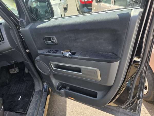 MITSUBISHI - DELICA D:5, 4WD, 2008/09