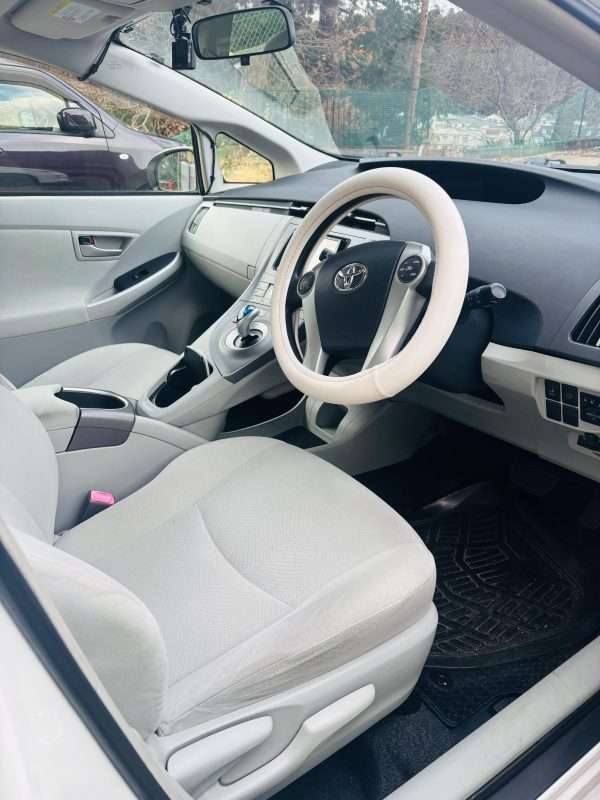 IMG-20251223-WA0022 TOYOTA PRIUS S-TOURING SELECTION, 2012/09