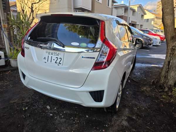 HONDA FIT HV, L Package, 5 door - 2014/04