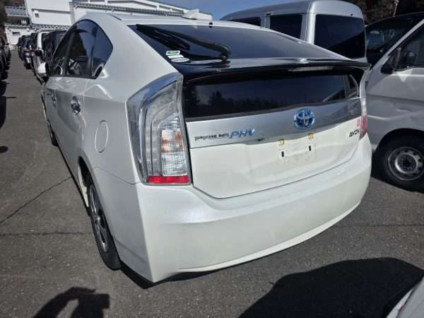 TOYOTA PRIUS PHV Plug In - 2013/04