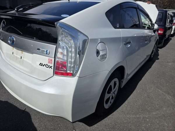 TOYOTA PRIUS PHV Plug In - 2013/04
