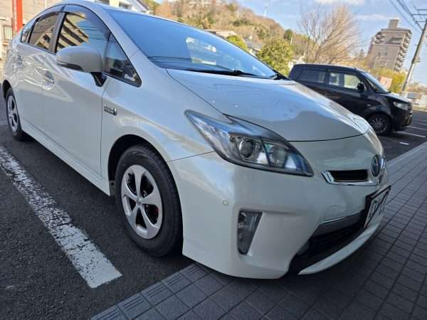 TOYOTA PRIUS PHV Plug In - 2013/04
