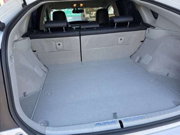 TOYOTA PRIUS PHV Plug In - 2013/04