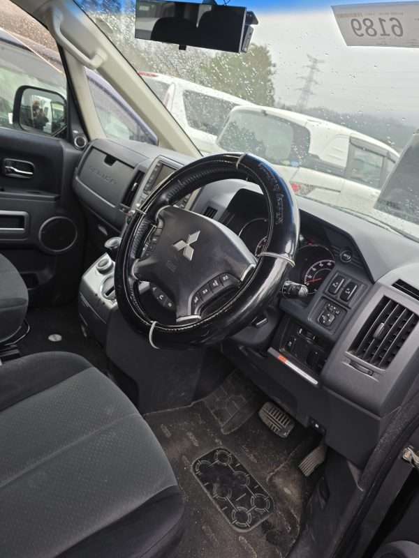 MITSUBISHI DELICA D:5, 4WD, G-Premium - 2011/10