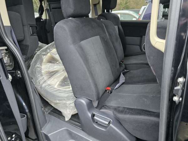 MITSUBISHI DELICA D:5, 4WD, G-Premium - 2011/10